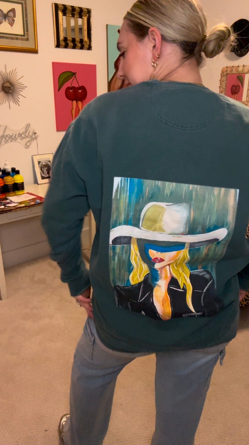 Veil of the West Crewneck